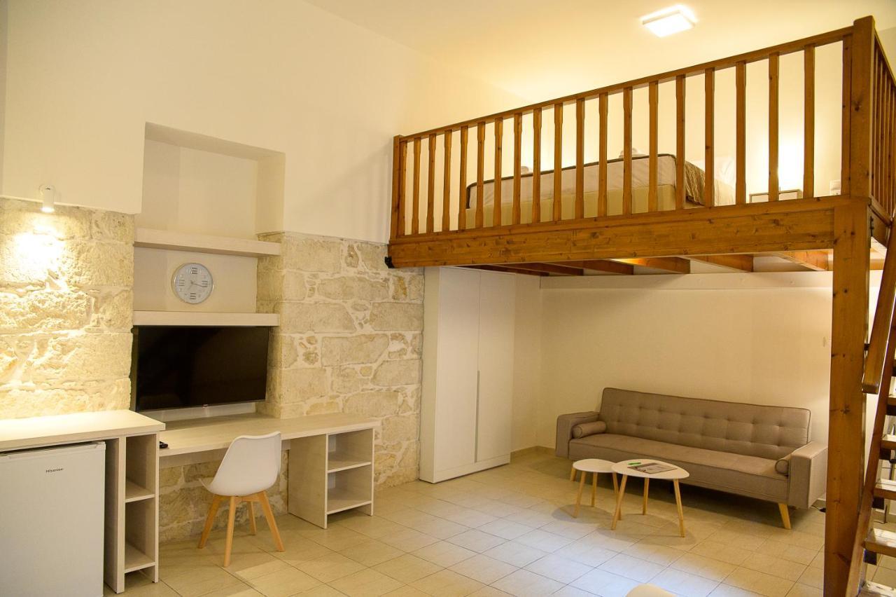 Uni Island - City Center Suites كاندية المظهر الخارجي الصورة